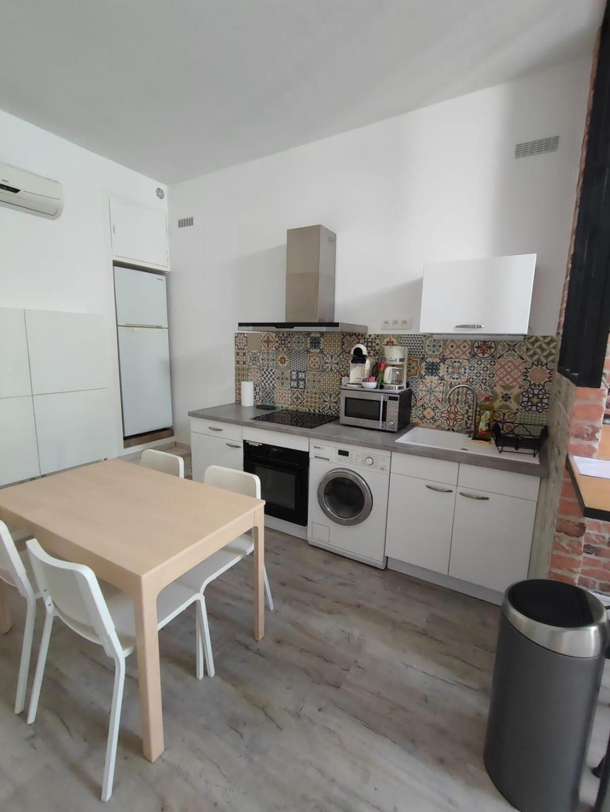 Appartement T2 48 m2 indépendant parking public gratuit à proximité Béziers Exterior foto